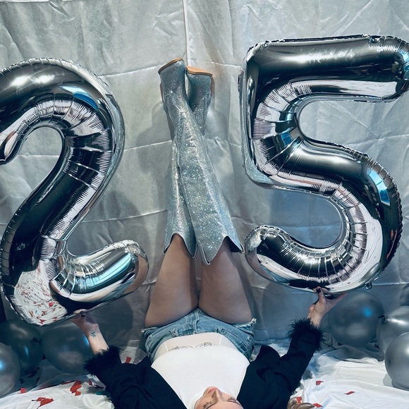 Rhinestone cowboy boots - Picture 3 of 4